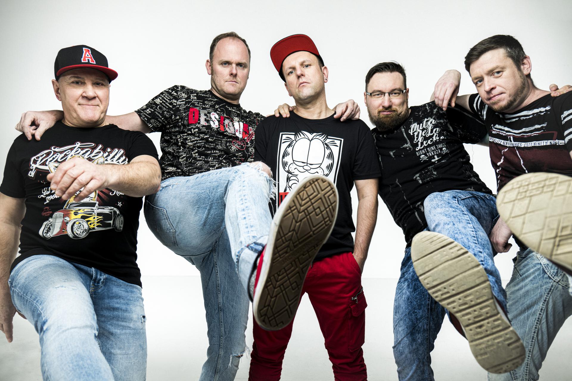 Rocken die Bühne Samstagabend: Die Thürnger Partyband "BiBa und die Butzemänner". Foto: PR