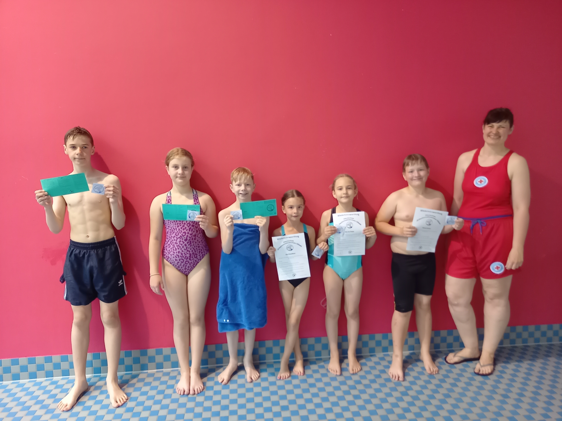 Kids trainerten Schwimmtechnik und Ausdauer