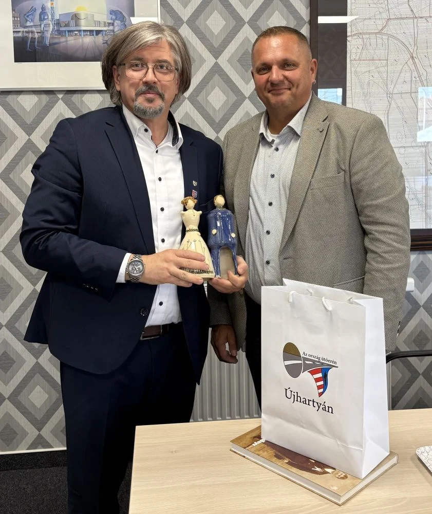 besuch-ujhartyan2026