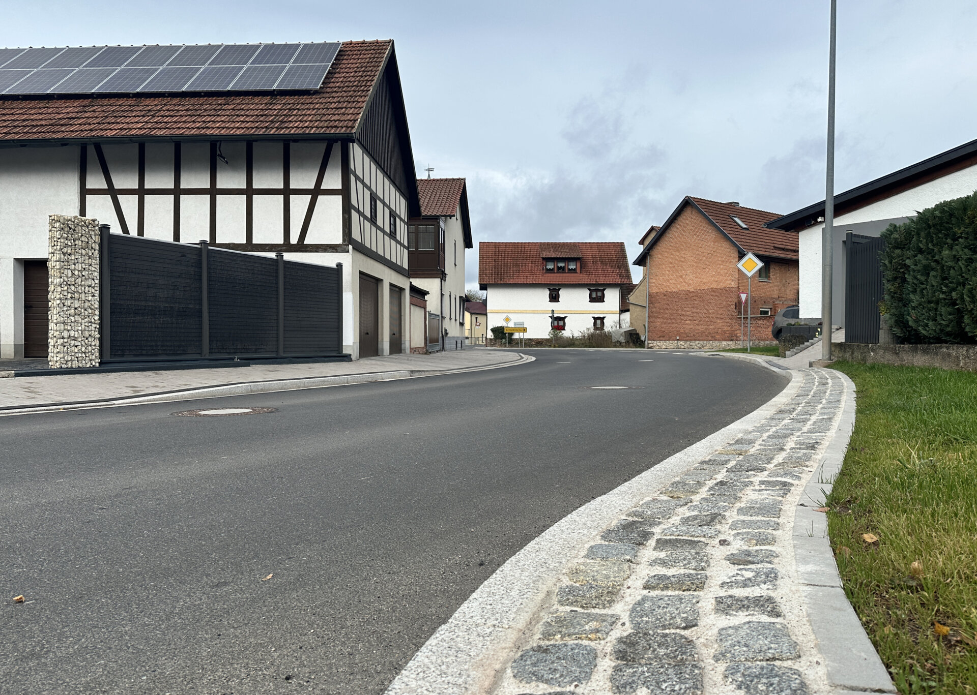 Straße 2