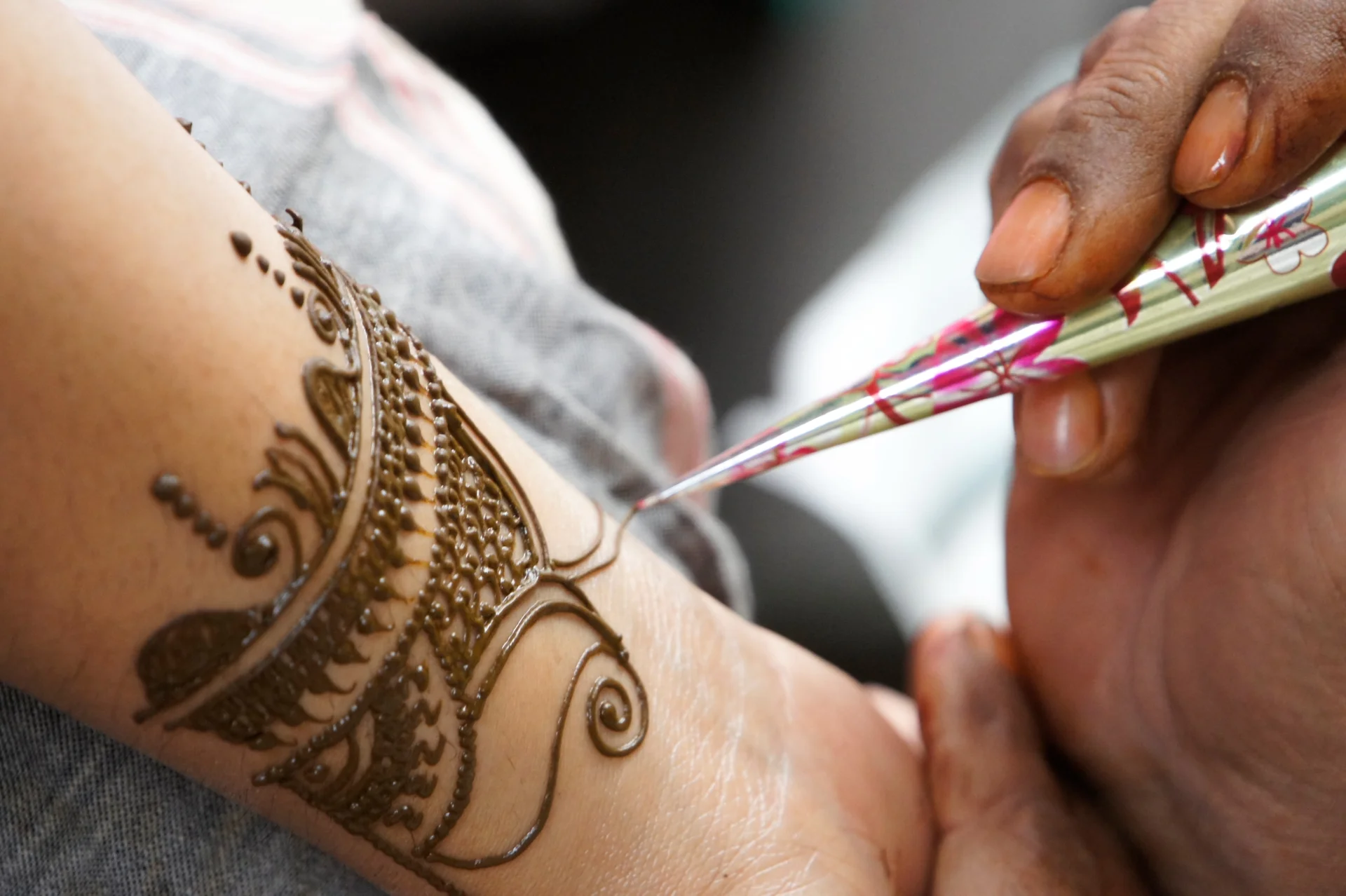 Henna Tattoos werden im JFZ zweimal ausprobiert- Foto: Foto: Ben Bernard/Pixabay