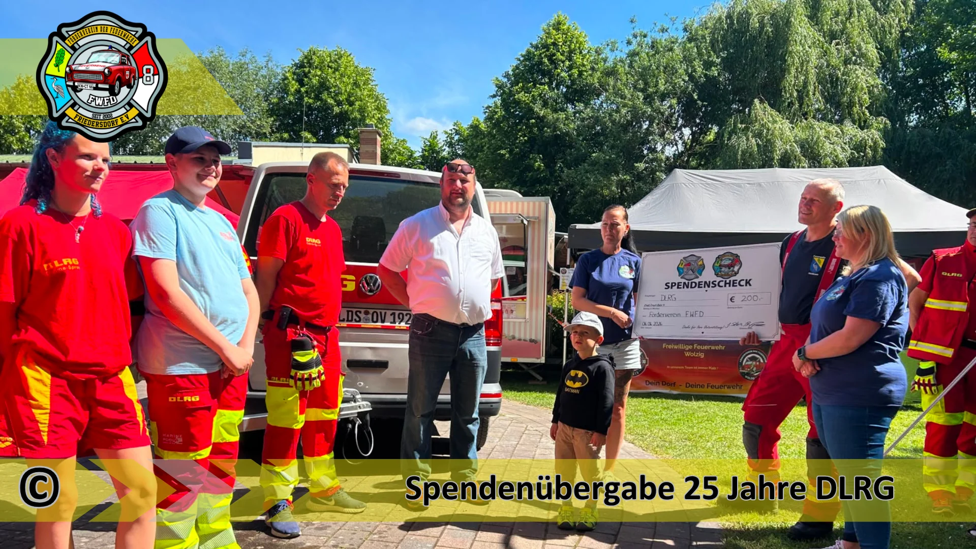 Übergabe Spendenscheck