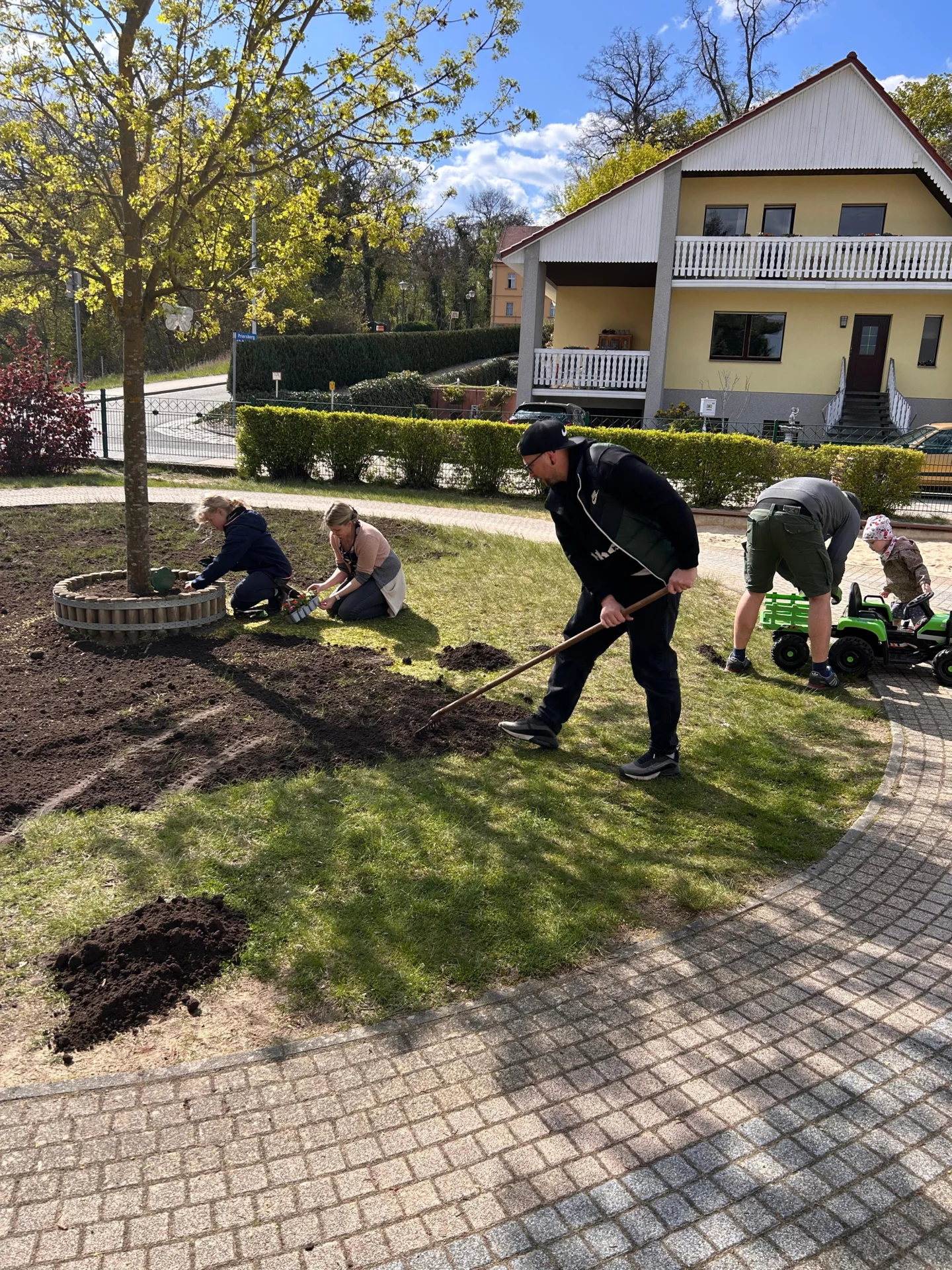 Es soll eine neue Rasenfläche entstehen