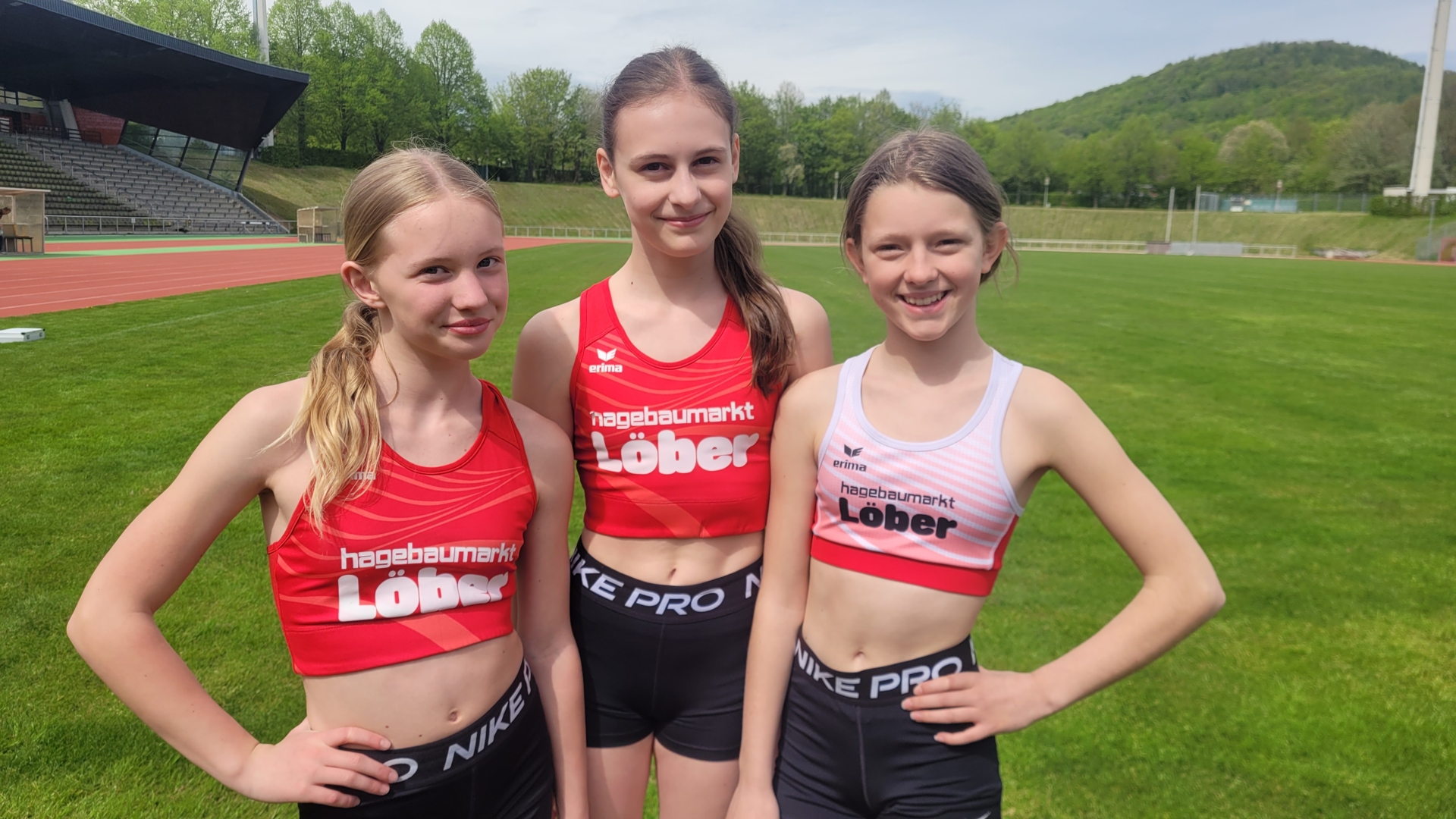 Emma Brachmann (v.l.), Lena Rittmeier und Frida Rosenkranz (alle SVE) bildeten das Rückgrat der U14-Auswahl.