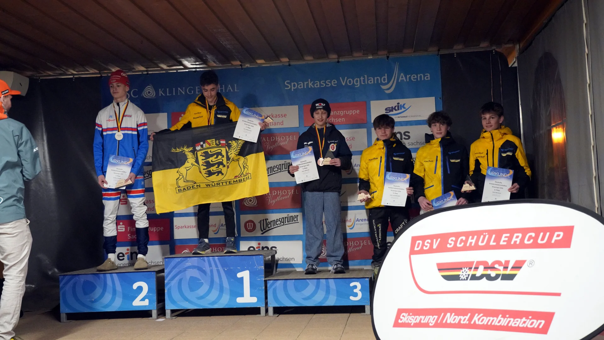 Siegerehrung 14/15 männlich Sprung