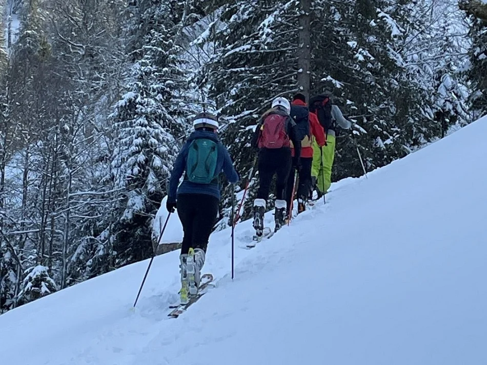 Skitouren-Einführung bei tollem Wetter