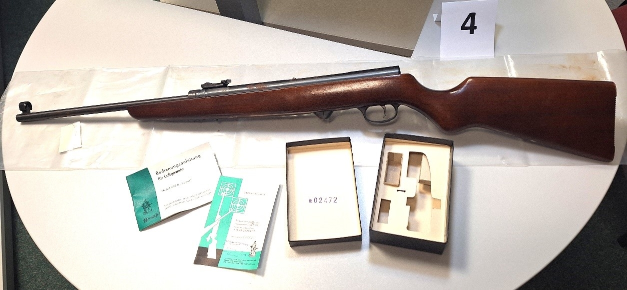 Waffe 4