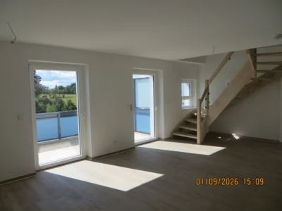 Wohnraum mit Balkon