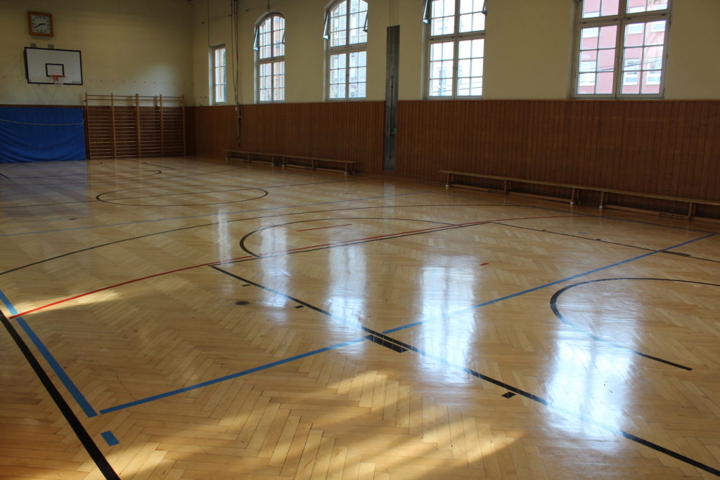 Sporthalle