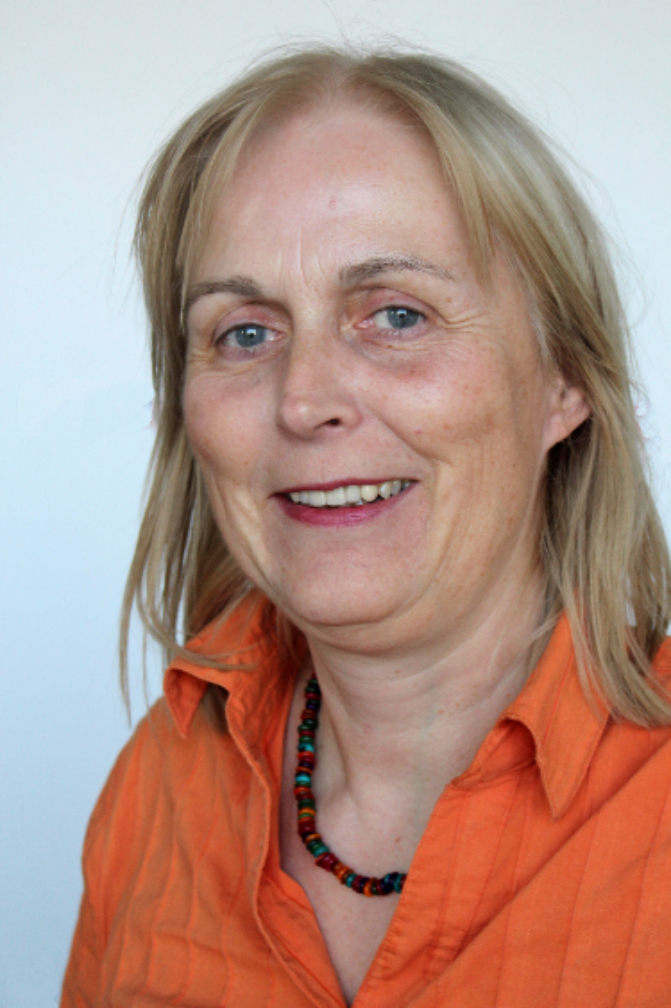 Dr. Karin Harre