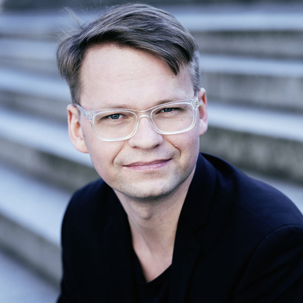 Dr. Peter Neumann