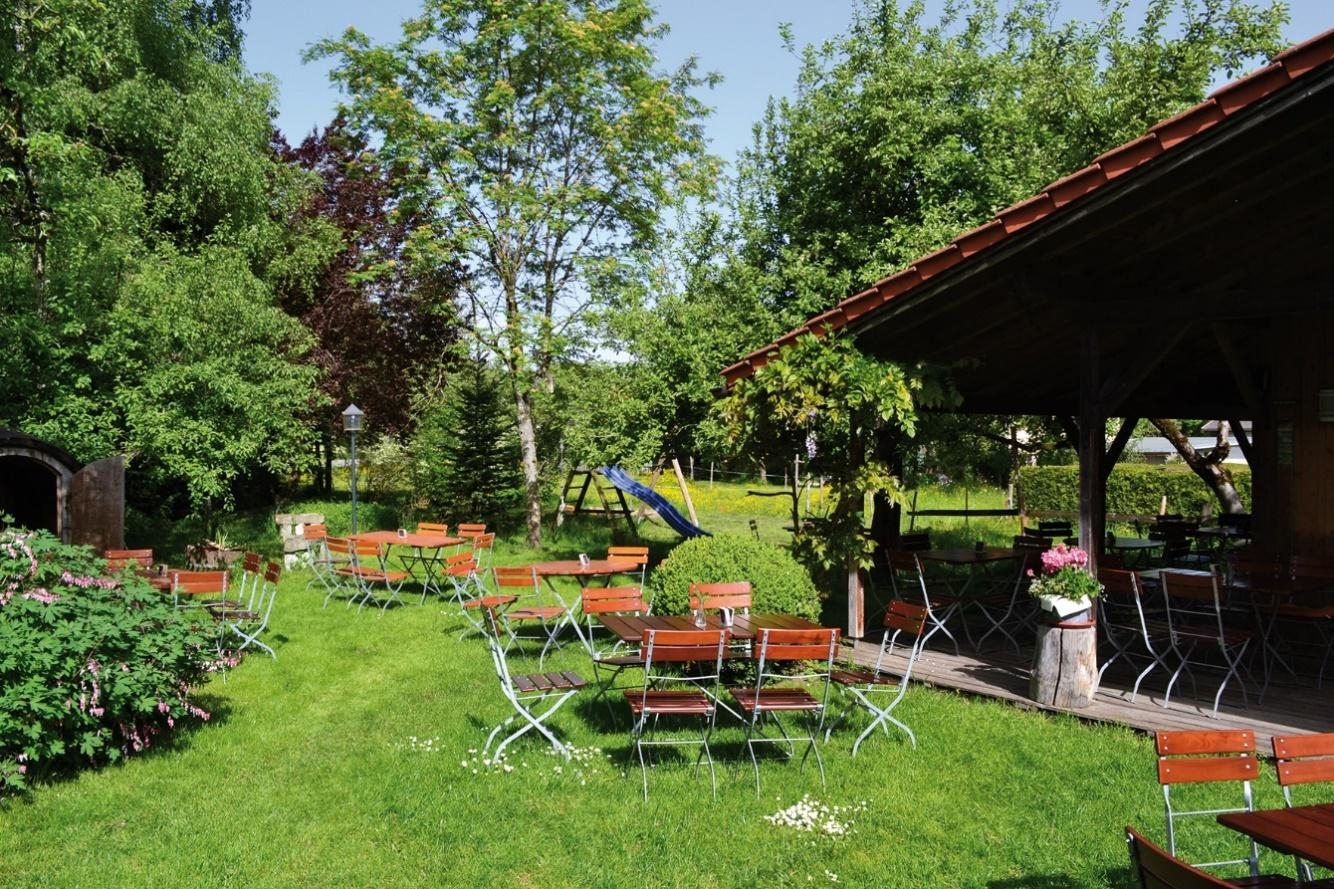 Gasthaus und Biergarten Adler