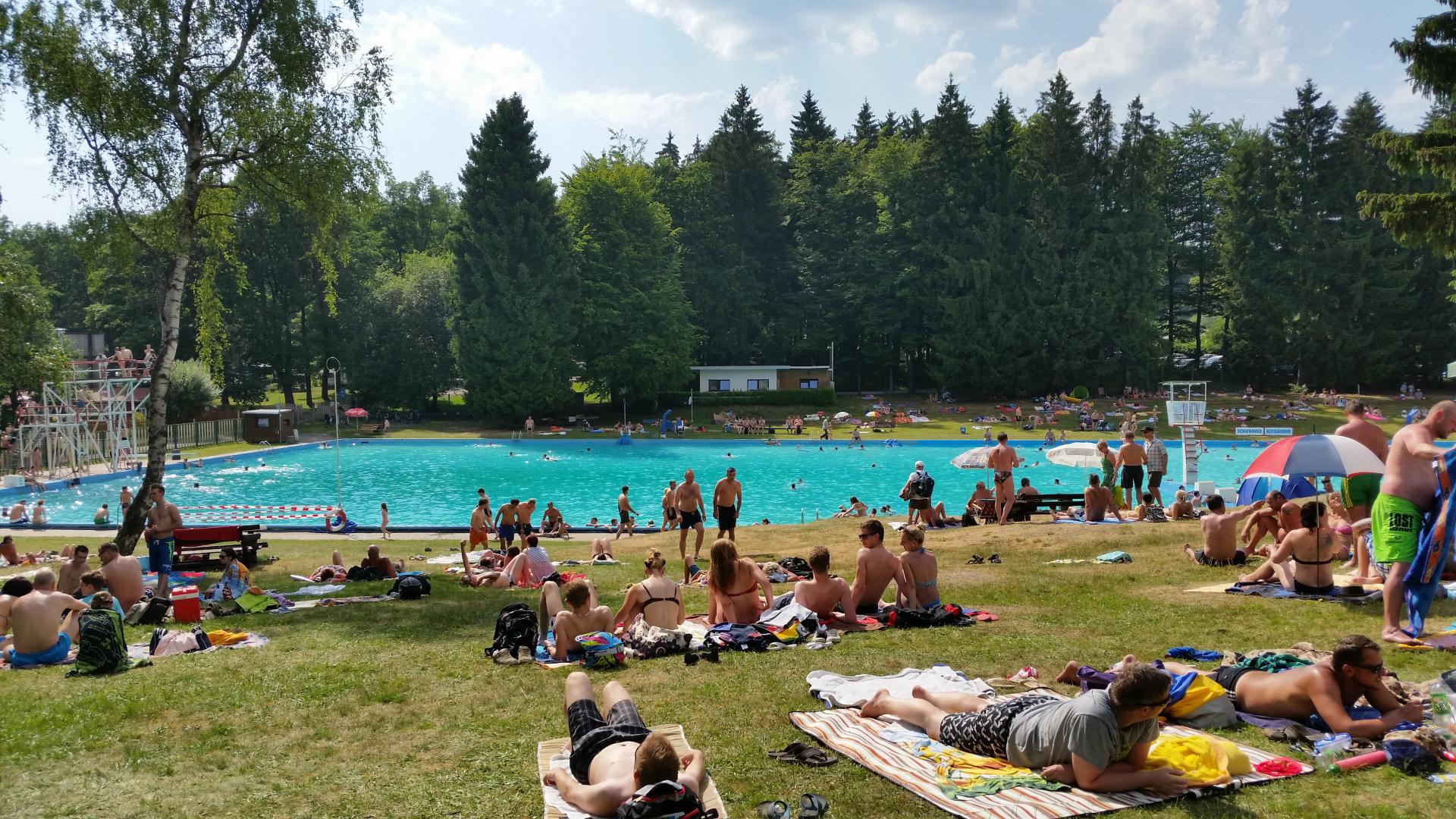 Schwimmbad Großbreitenbach