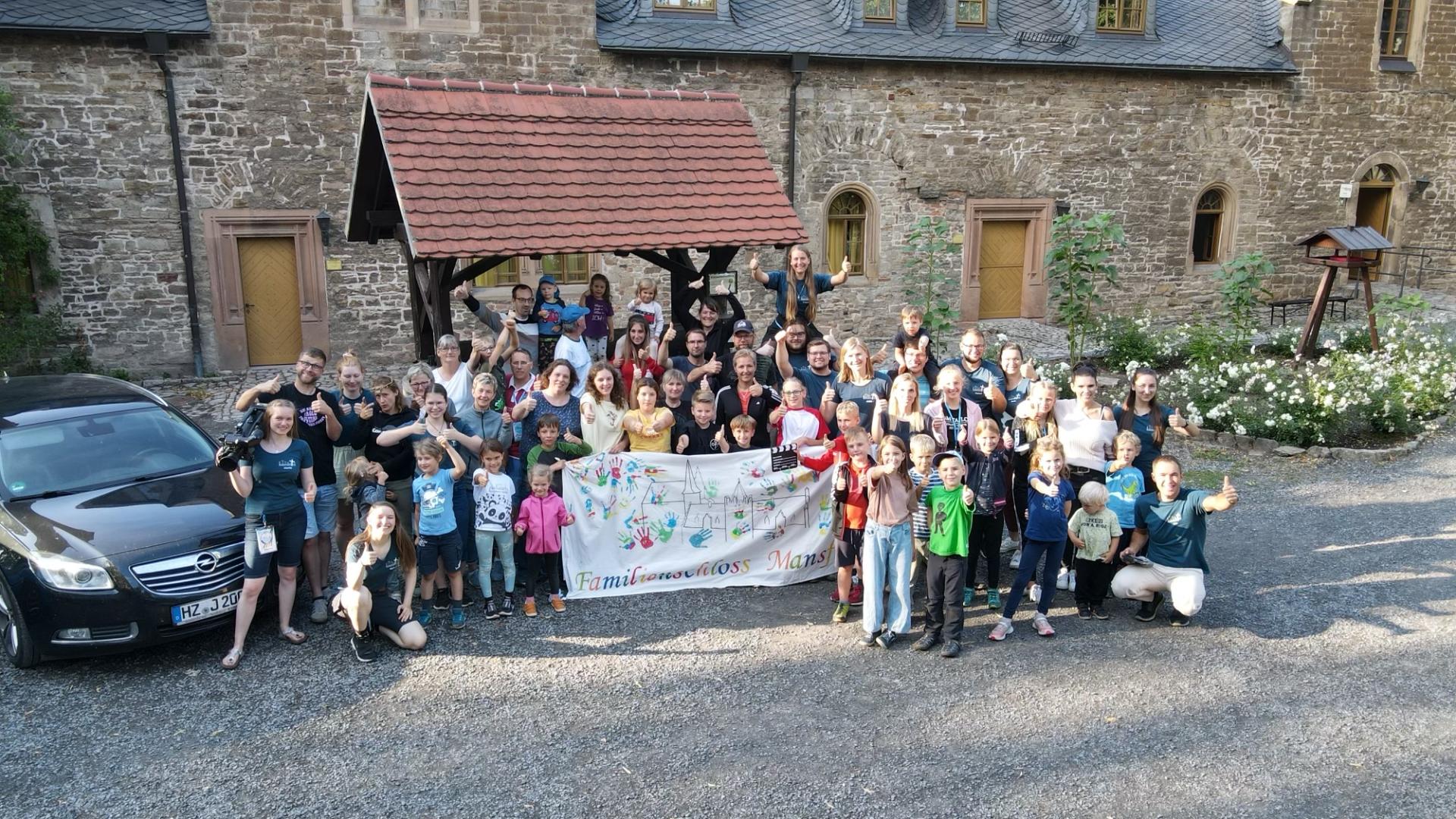 Familien-Schloss 2023 Gruppenfoto