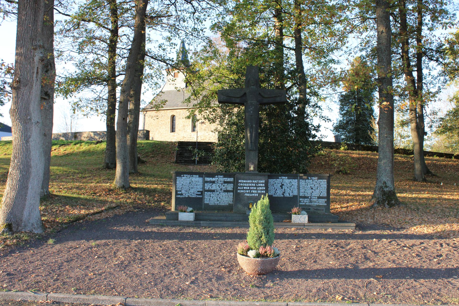 Ehrenmal Friedhof