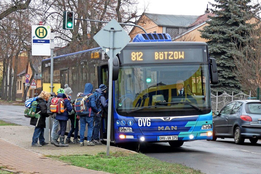 Bus 812