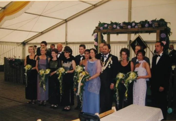  2001: König Wilhelm Janzen und Königin Bernadette Janzen