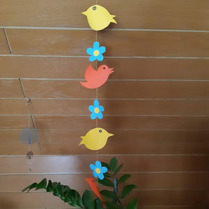 Blumen und Vögel Girlande