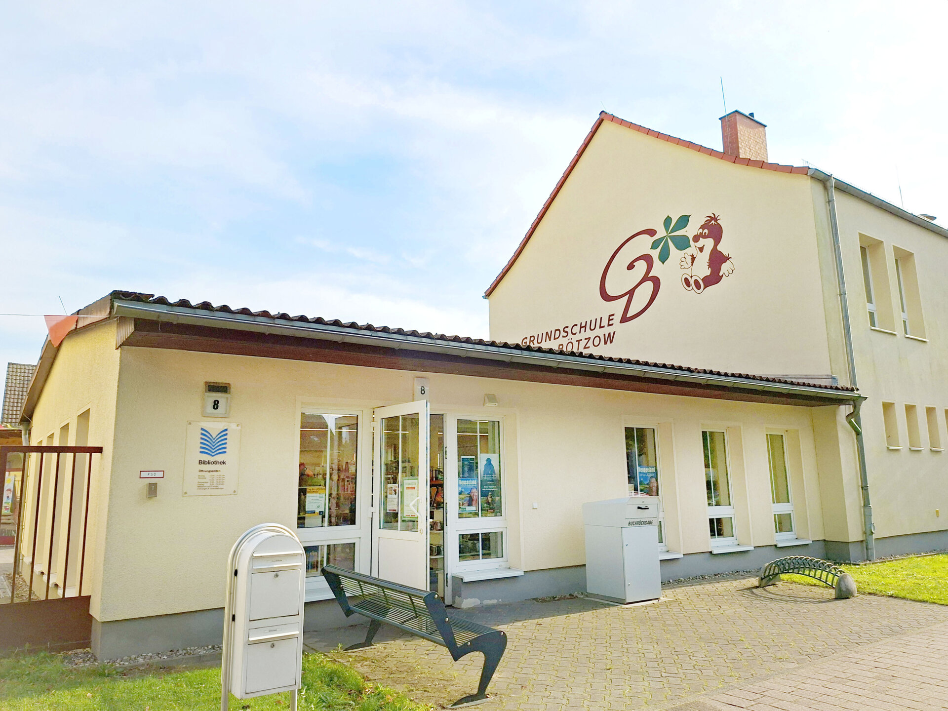 Außenaischt Bibliothek Bötzow
