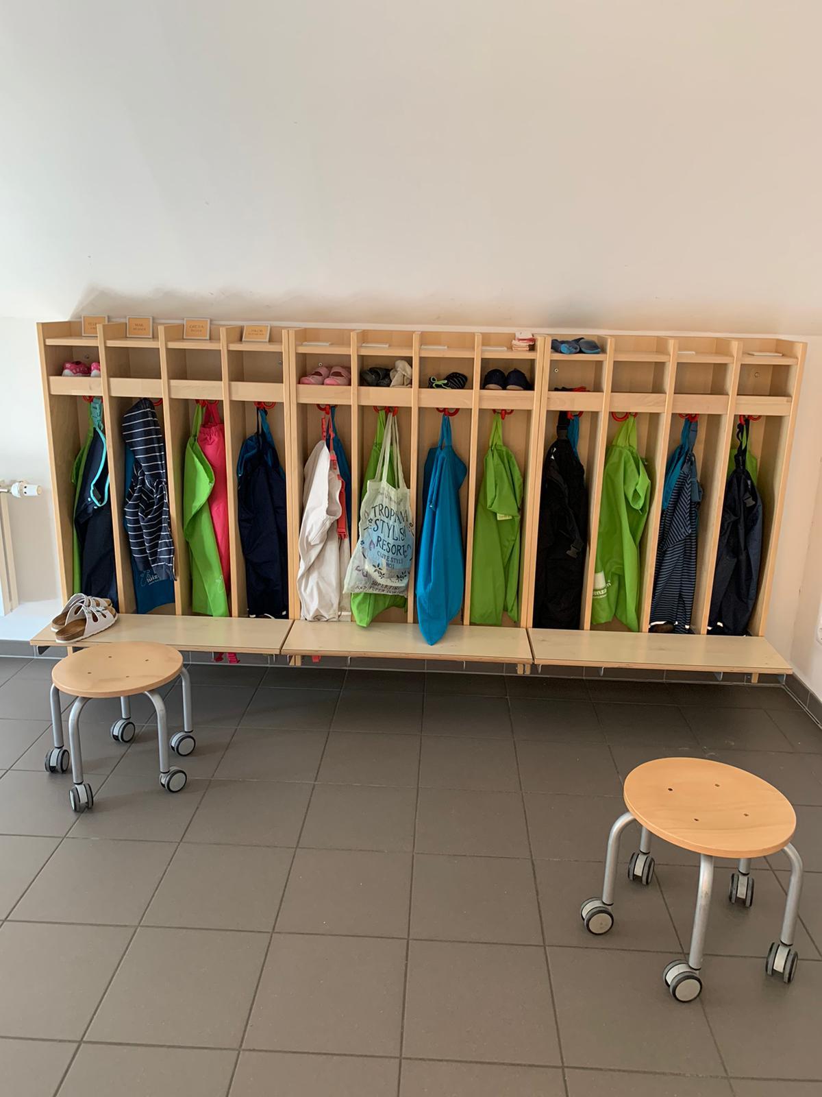 Garderobe Krippe 1