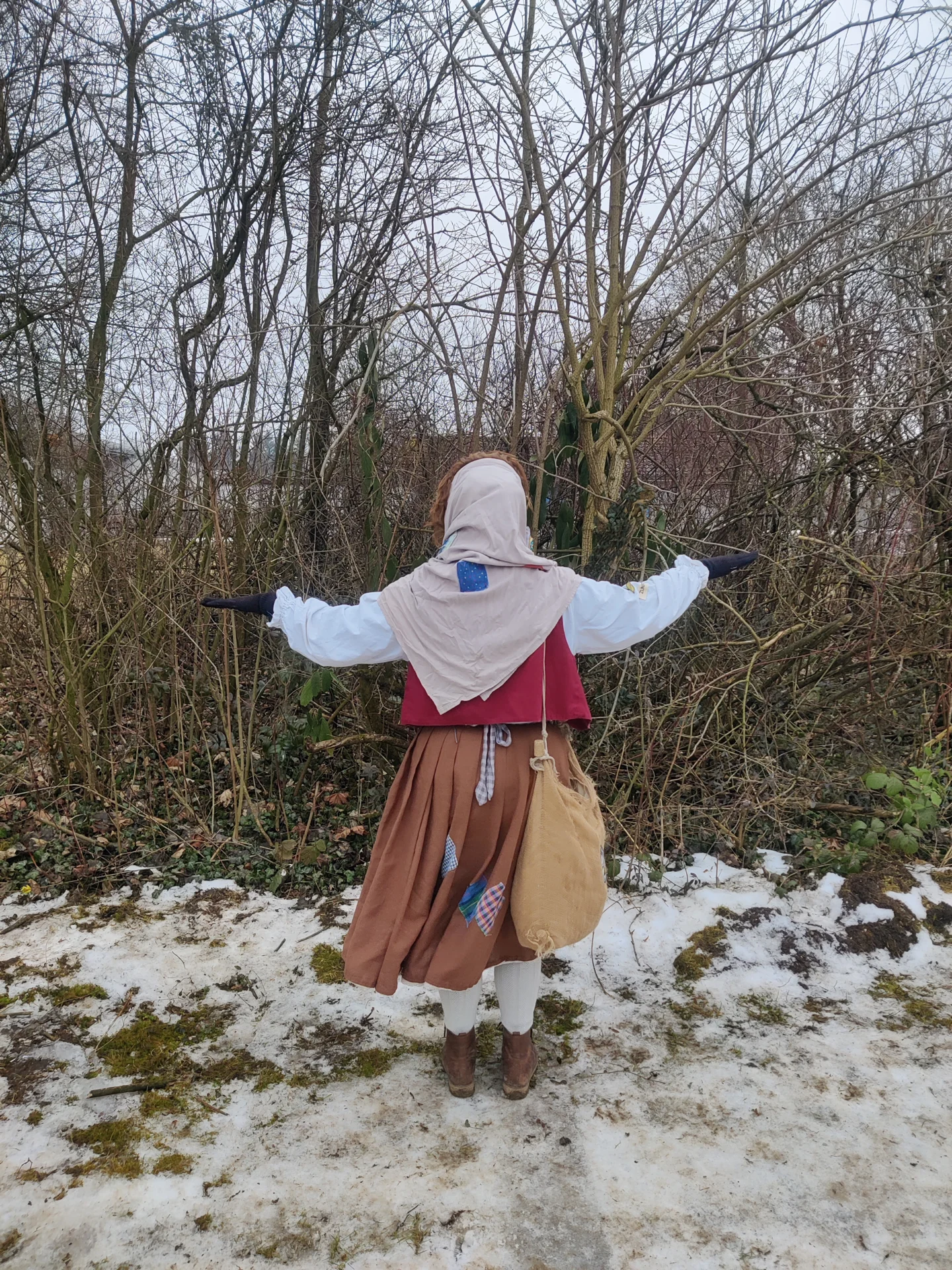 Bettelweible_hinten