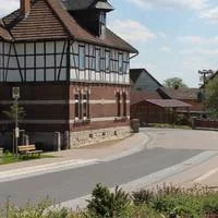 alte_schule_waldfisch_1340x500