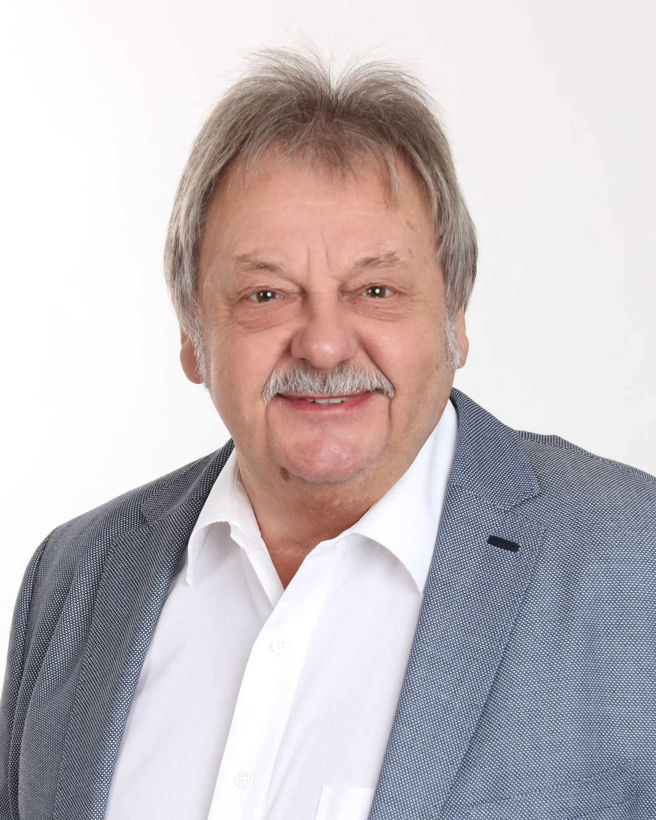 58 - 029_Heinrich Schneider (Schreiner)
