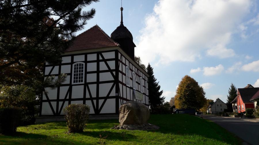 Kirche Steinsdorf Foto: Besucherinformation Neuzelle