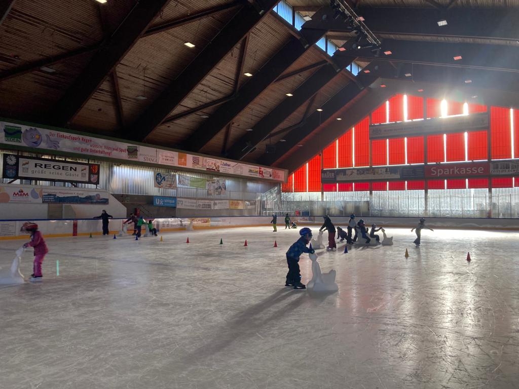 Eislaufen in der Halle