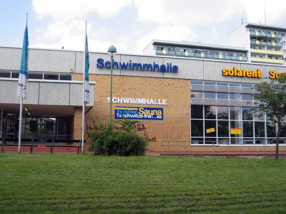 Schwimmhalle