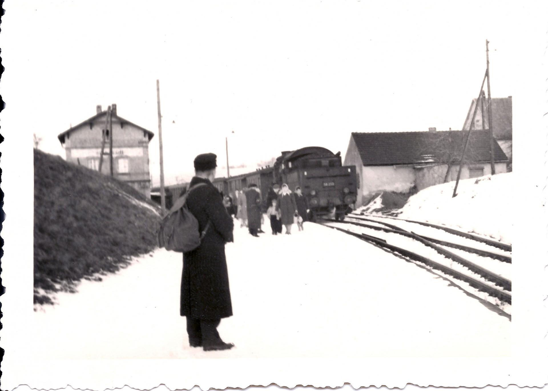 Bahnhof Frankenau, um 1960