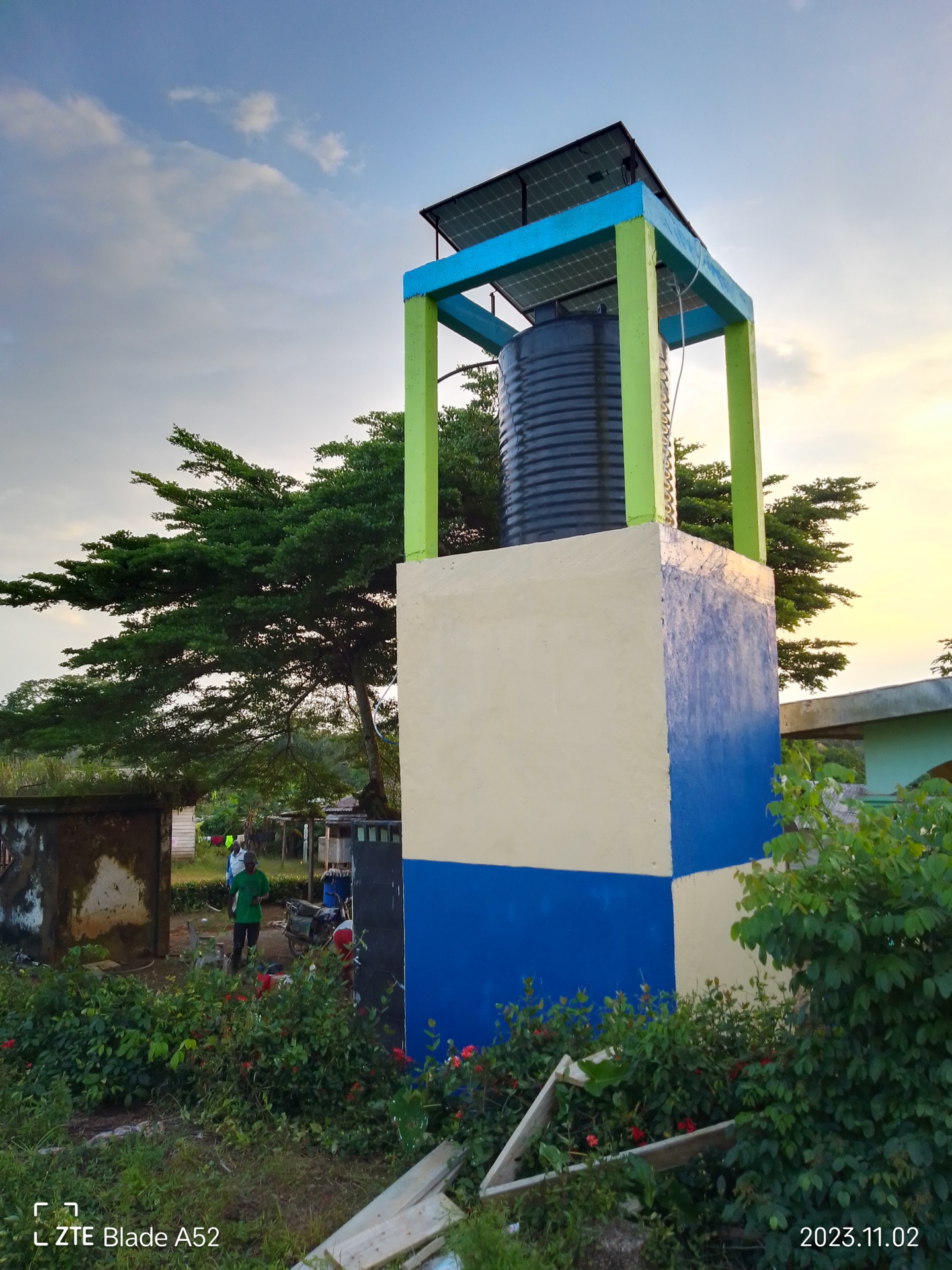Solarbrunnen in Ndogbele