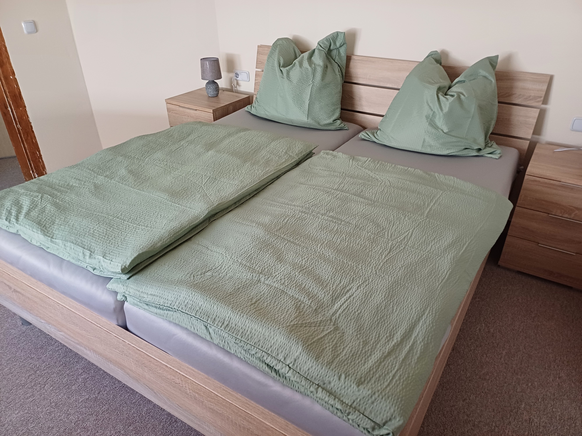 Schlafzimmer m. Doppelbett