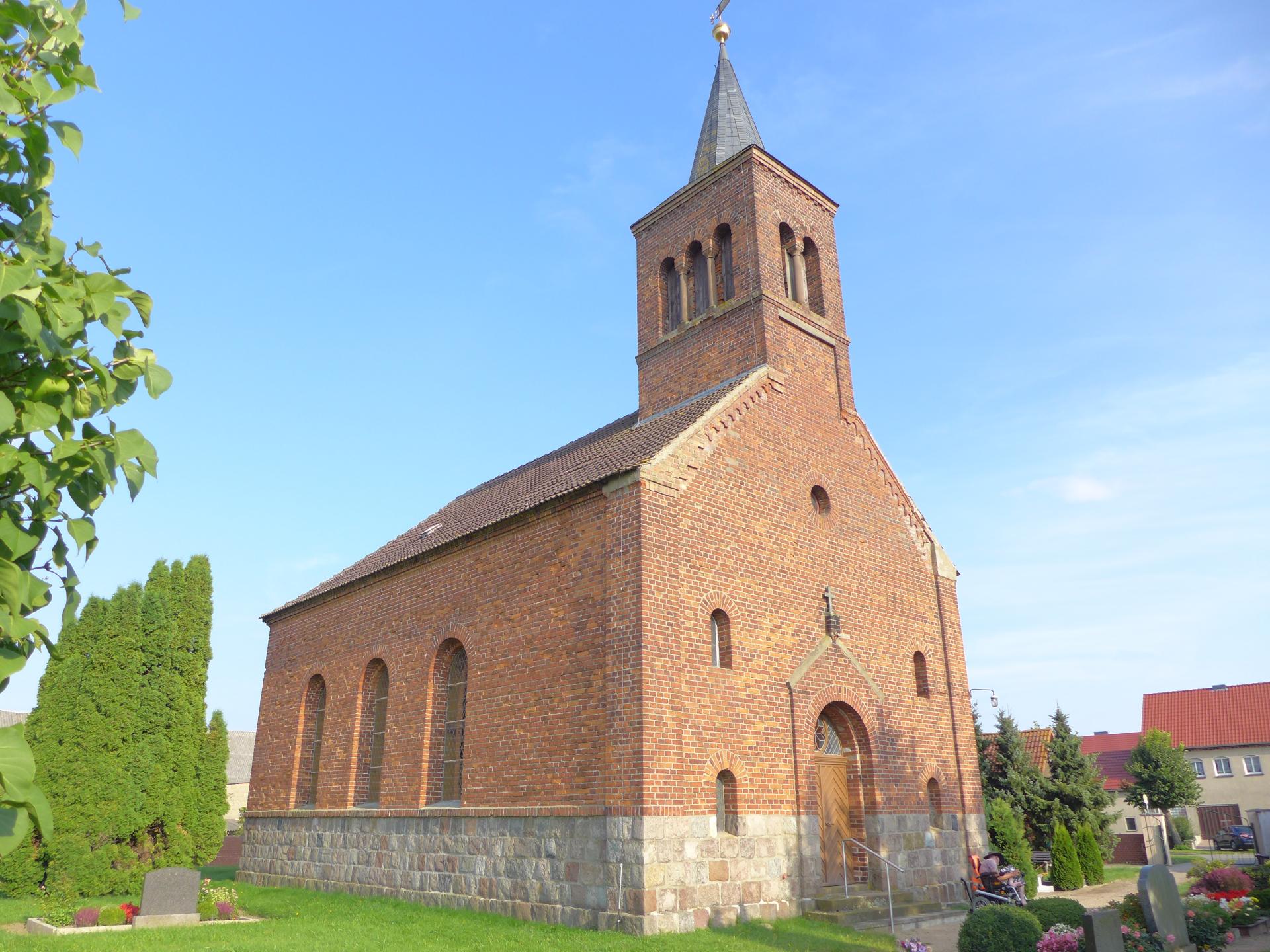 Kirche in Wustrewe