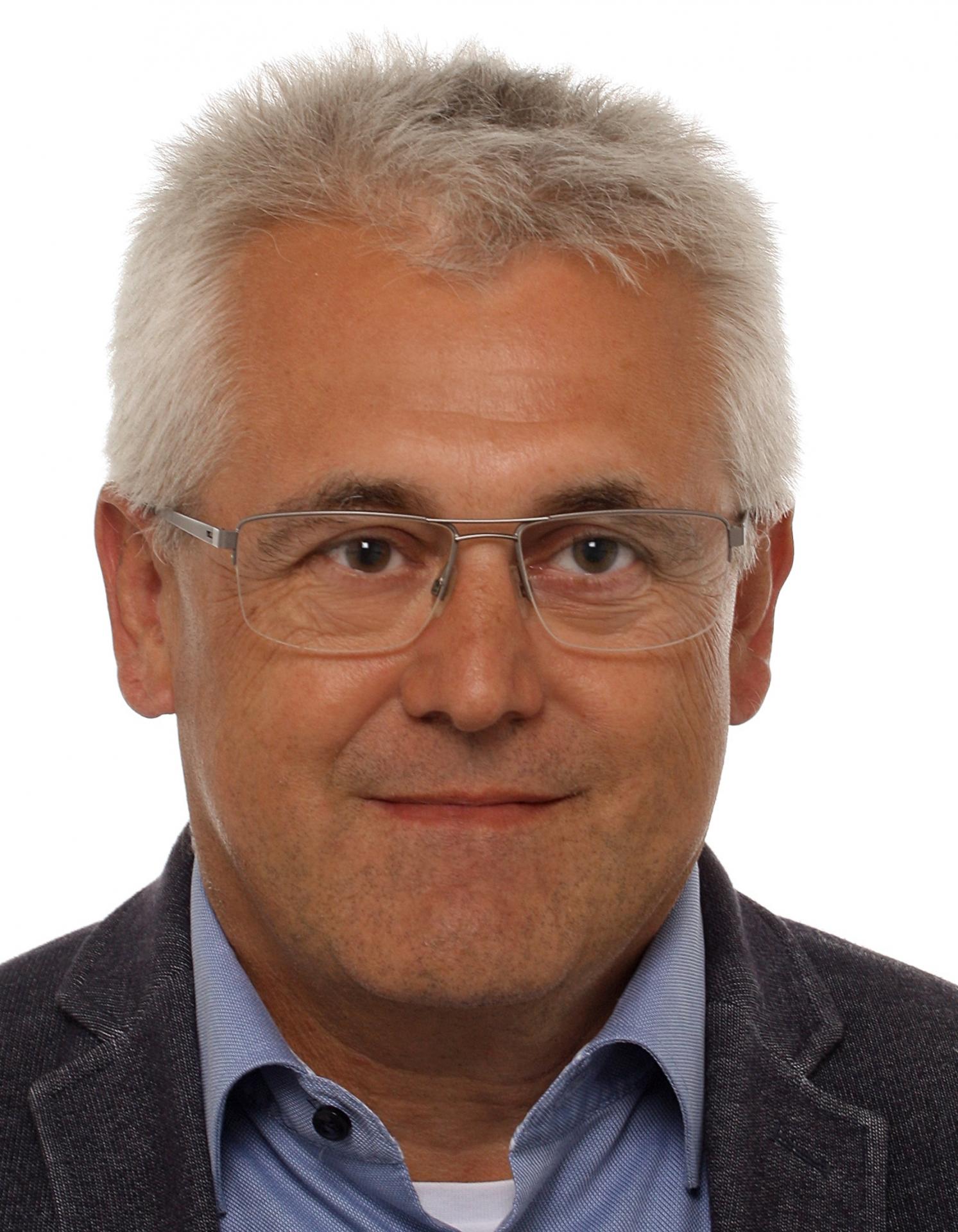 Rolf Hartmann