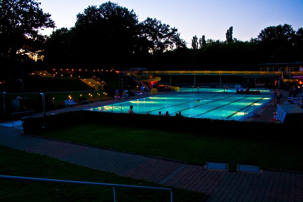 Candlelight Schwimmen