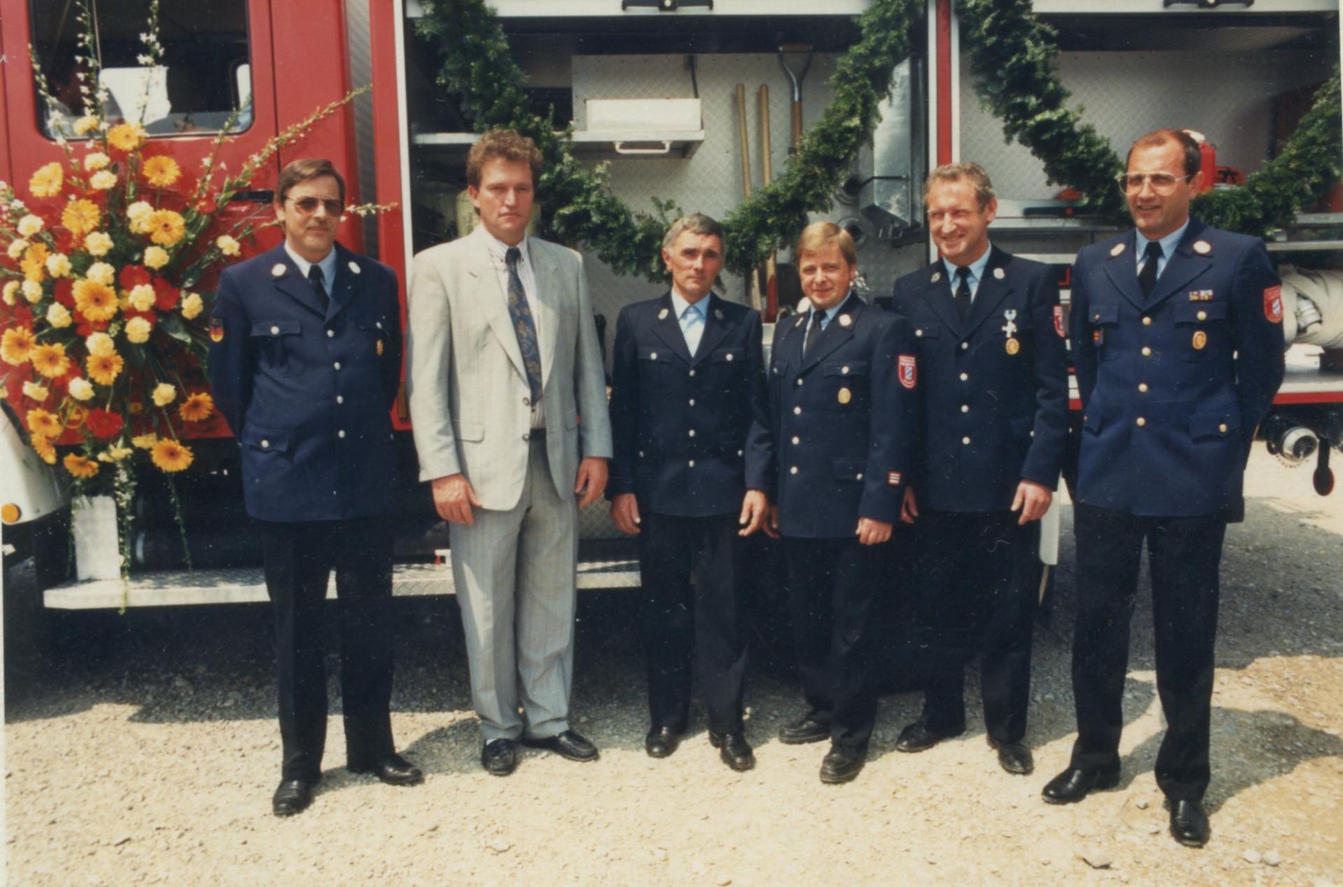 1989 125-jähriges Jubiläum mit Einweihung des neuen Tanklöschfahrzeuges (TLF 16/25)