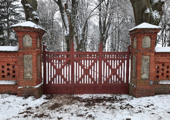 Erneuerung des Friedhofstores