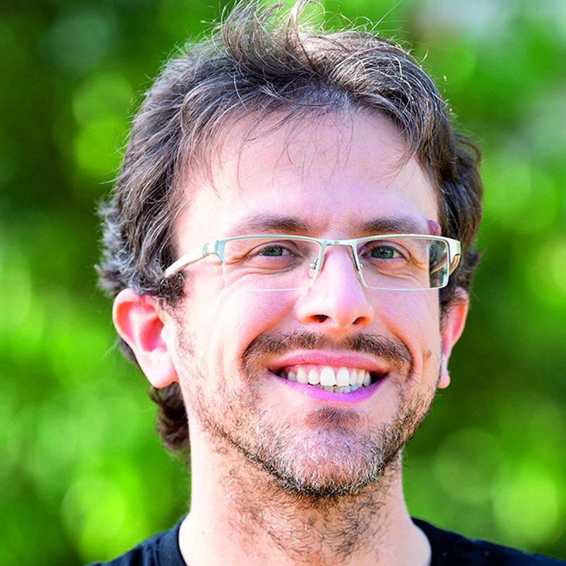 Dr. Thomas Reviol