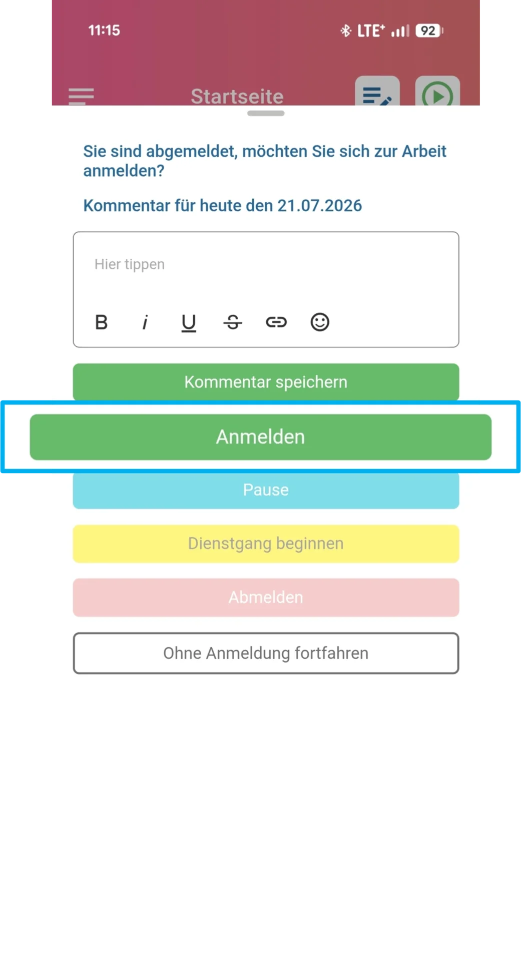 Zu sehen ist die Zeiterfassung in der App und hervorgehoben ist die Schaltfläche Anmelden.