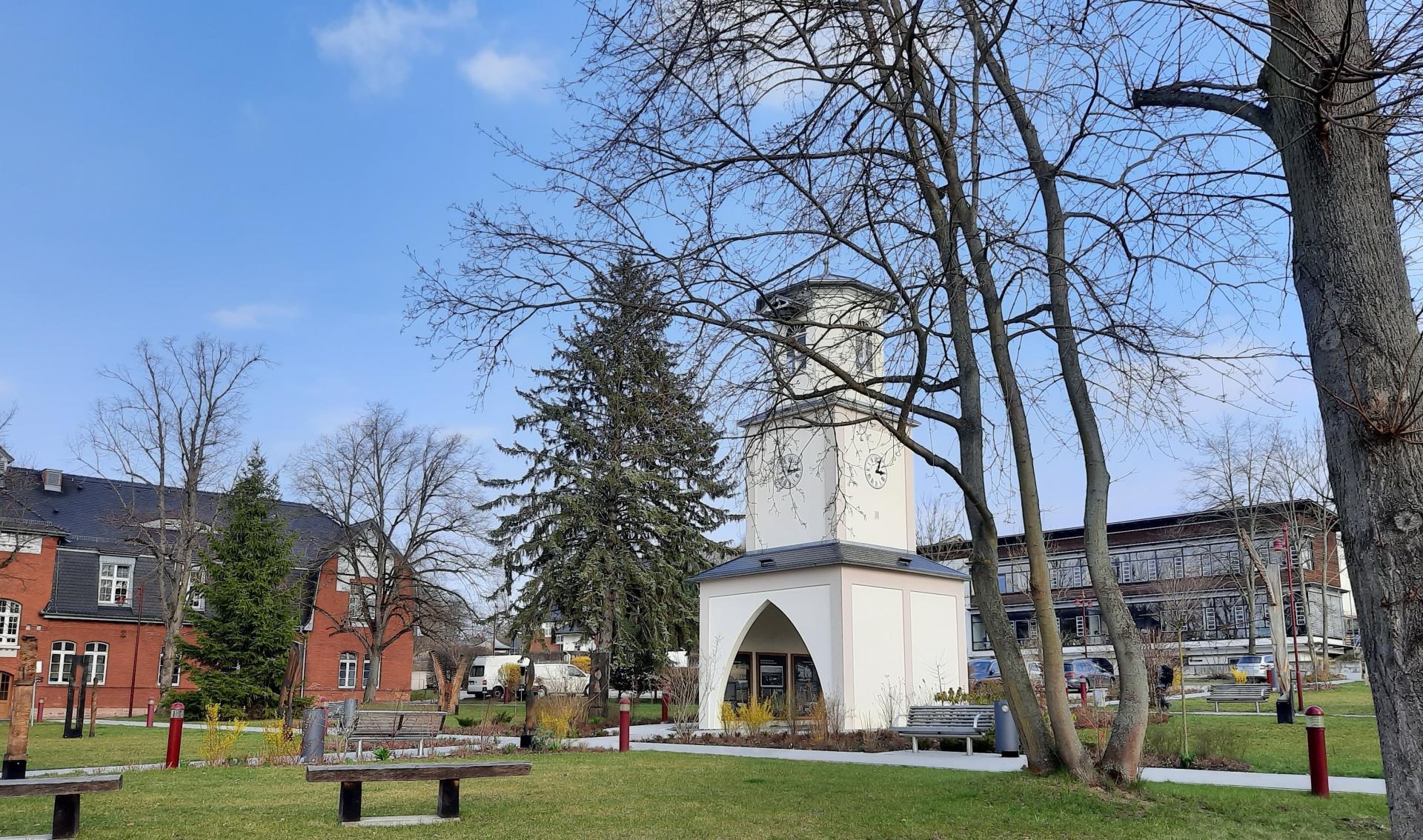 Glockenturm in der Parkallee