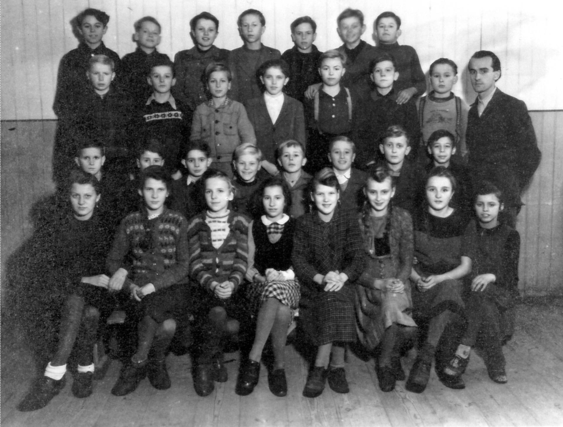 1949 - 1950 Klasse 6g mit Lehrer Ulrich Laffin