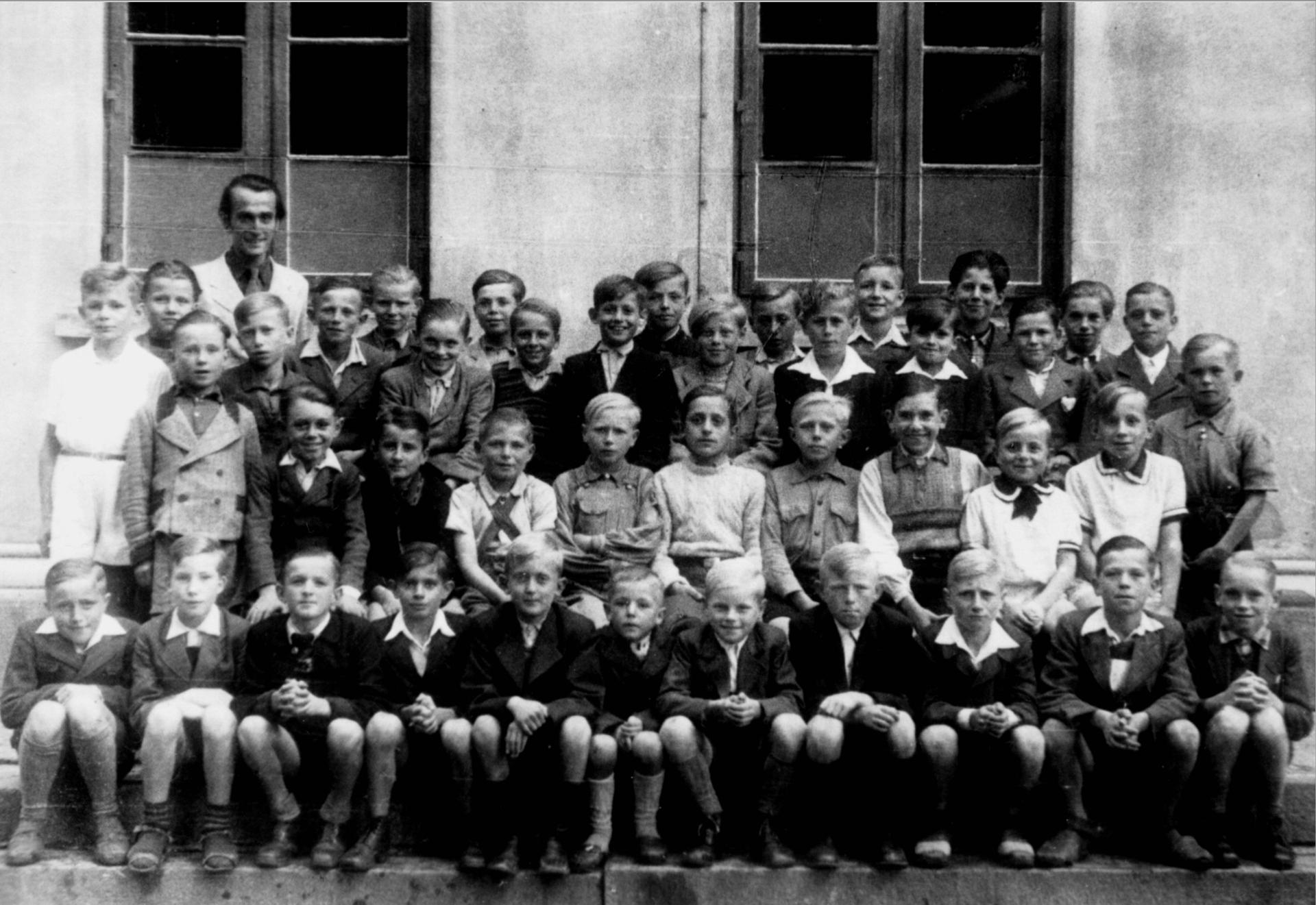 1950 - 1951 Klasse 7g mit Lehrer Ulrich Laffin