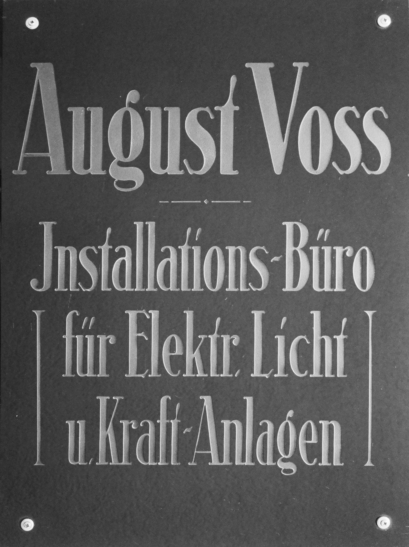 Firmenschild August Voss