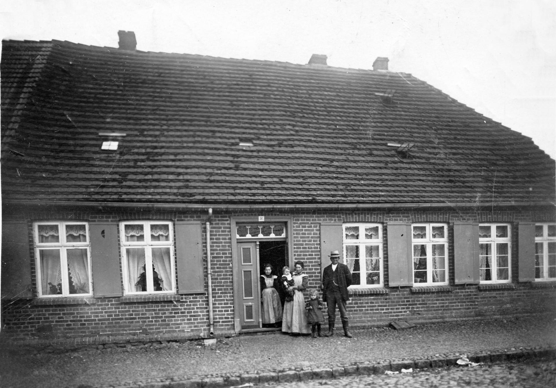 Das Haus Töpferstraße 19 (heute Lutherstraße 19), 1908.