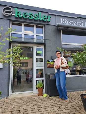 2026-08-26_ESPRESSO-KESSLER_C1_Eingangstuer_V-350