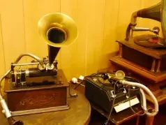 radiomuseumTHN-Kopie-796ba9f4-a52f432f@238w