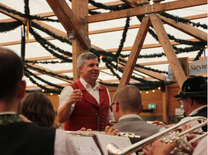 Präsidium and Friends auf der Oiden Wiesn 2023