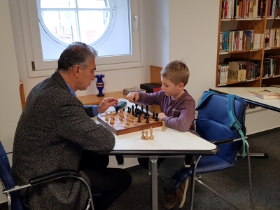 Jüdische Gemeinde Kiel und Region - Schachunterricht für Kinder
