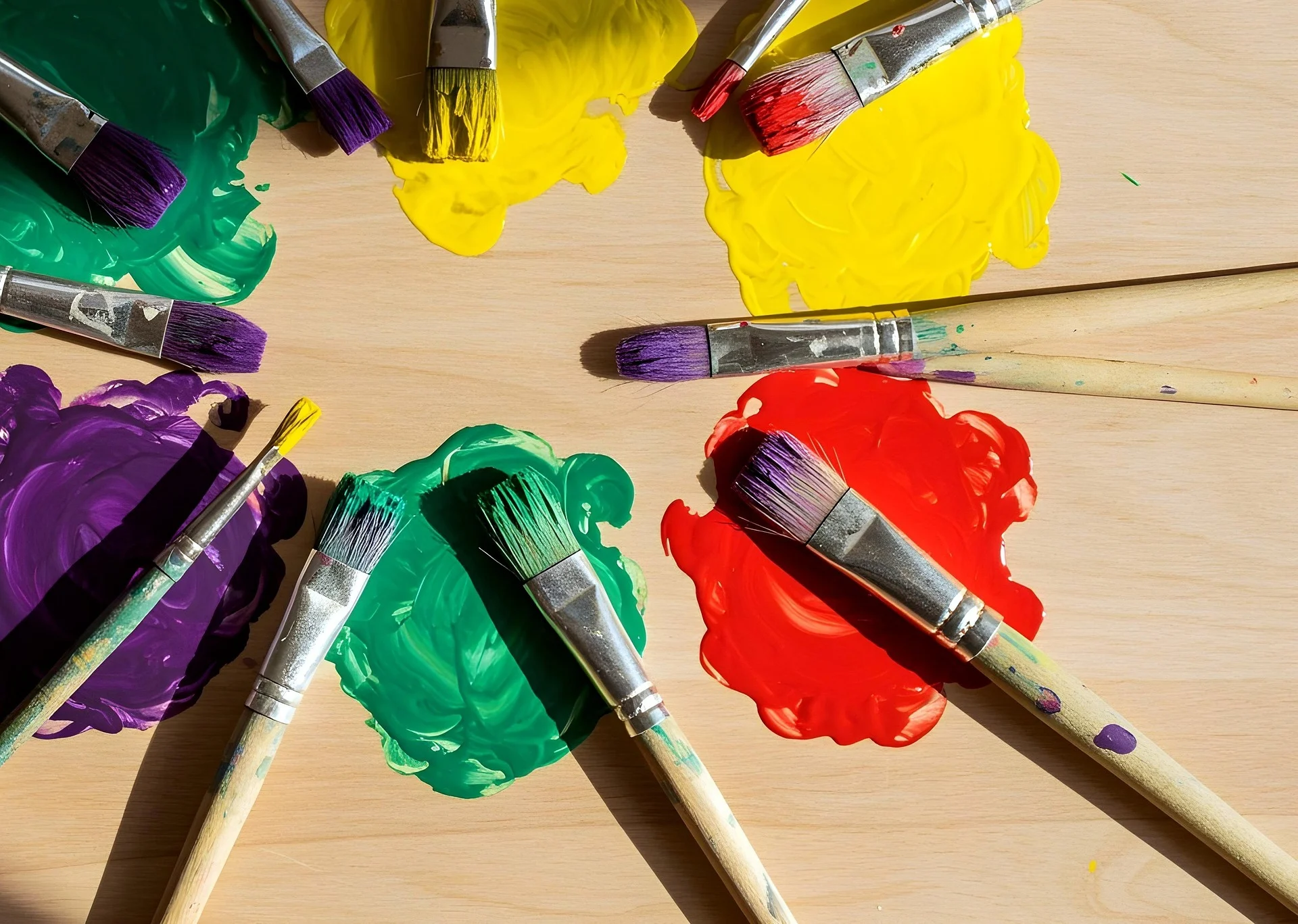brushes-9454930_1920